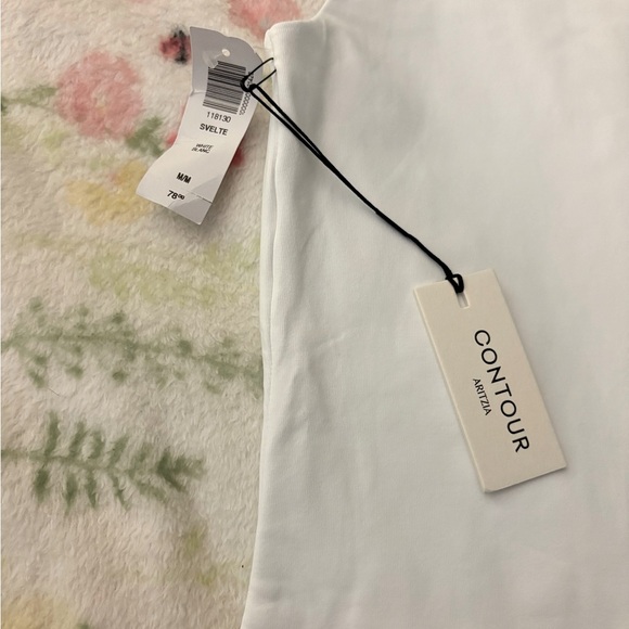 Aritzia Original Contour Svelte Dress White NWT - Picture 5 of 7